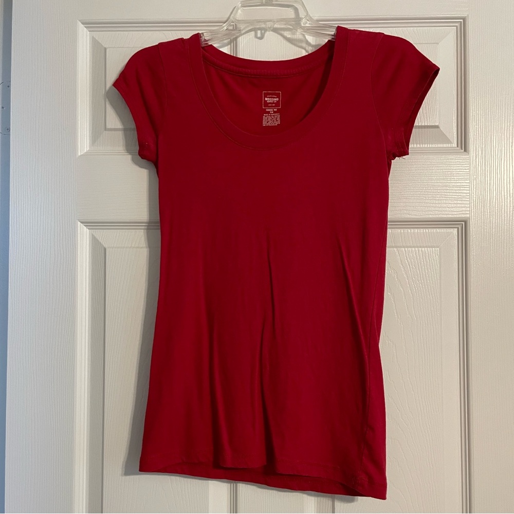 Mossimo casual tee red medium